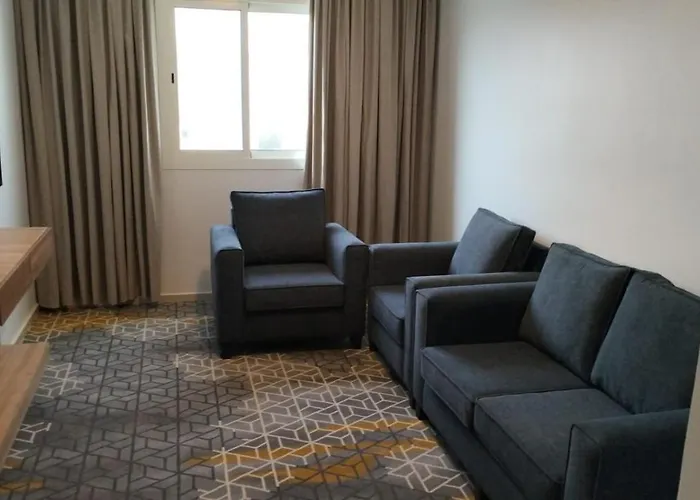 Golden New Umu Alquraa Hotel